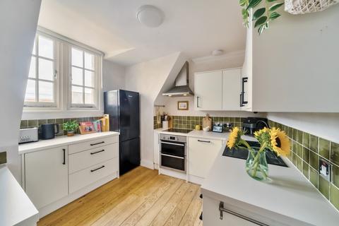 2 bedroom flat for sale, High Street, Southampton, Hampshire, SO14