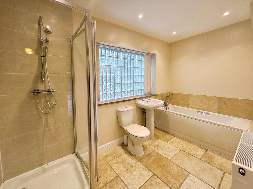 Bathroom/Wc