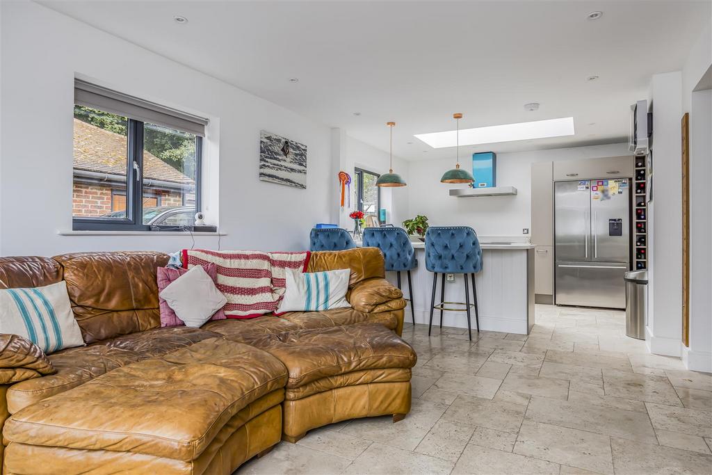 2 Firpiece, Forestside Road, Rowland’s Castle-Port