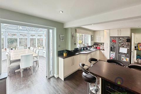 4 bedroom detached house for sale, Wakeling Close, Leicester LE8