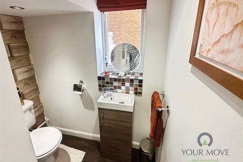 4 bedroom detached house for sale, Wakeling Close, Leicester LE8