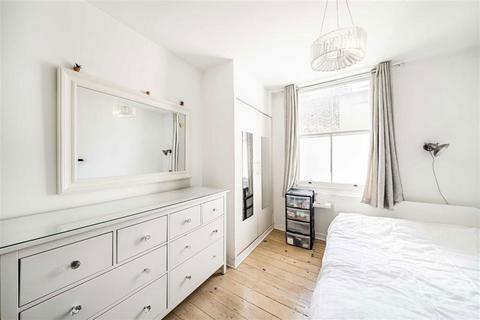 2 bedroom flat for sale, Elm Park, London SW2
