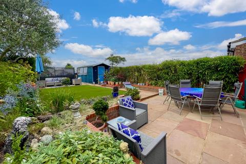 5 bedroom end of terrace house for sale, Parys Road, Luton, Bedfordshire, LU3 2EN
