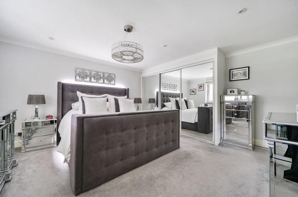 1300097-17-686bed...