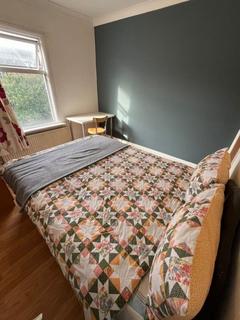 6 bedroom flat share to rent, Windsor Road