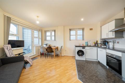 2 bedroom flat for sale, Bridge Court, Stanley Road, South Harrow, HA2 8FE