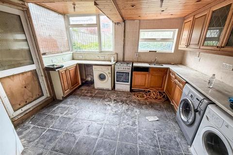 4 bedroom terraced house for sale, New Road, Newtown