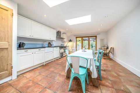 undefined, Haliburton Road, Twickenham TW1