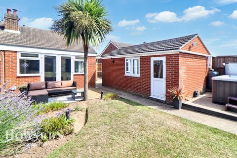 undefined, Willow Avenue, Bradwell