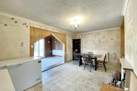 3 bedroom detached bungalow for sale, Jameston, Tenby