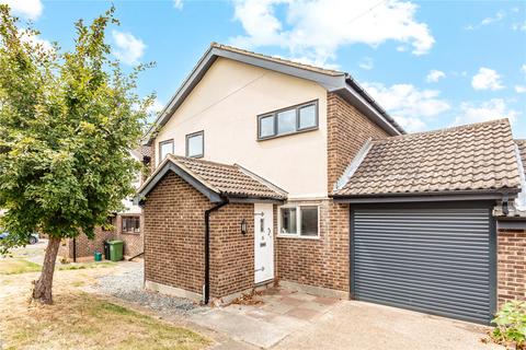 4 bedroom detached house for sale, Silver Way, Wickford, Essex, SS11