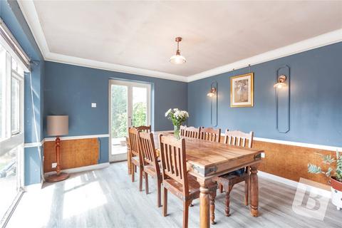 4 bedroom detached house for sale, Silver Way, Wickford, Essex, SS11