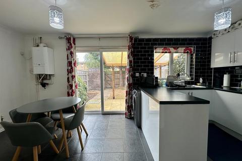 2 Greenham, Bretton, Peterborough, PE3 9YP
