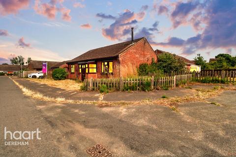 3 bedroom detached bungalow for sale, Charles Close, Toftwood