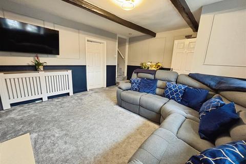 2 bedroom cottage for sale, Carr Lane, Bradford BD12