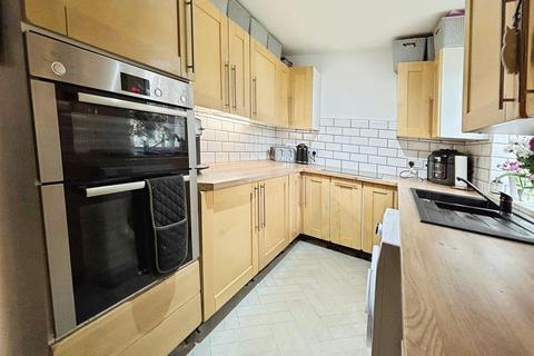 2 bedroom cottage for sale, Carr Lane, Bradford BD12