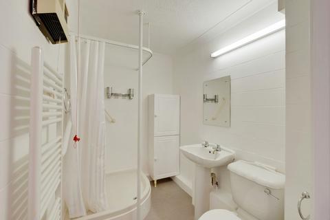 2 bedroom apartment for sale, Homemill House Phase II, New Milton BH25