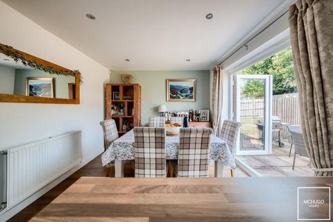74 Ansell Way, Harborne, Birmingham, B32 2AT