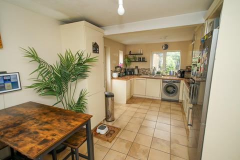 32 Birchs Close, Hockliffe, Leighton Buzzard, LU7 9LU