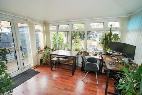 32 Birchs Close, Hockliffe, Leighton Buzzard, LU7 9LU