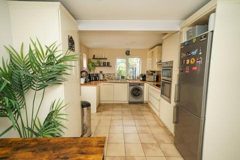 32 Birchs Close, Hockliffe, Leighton Buzzard, LU7 9LU