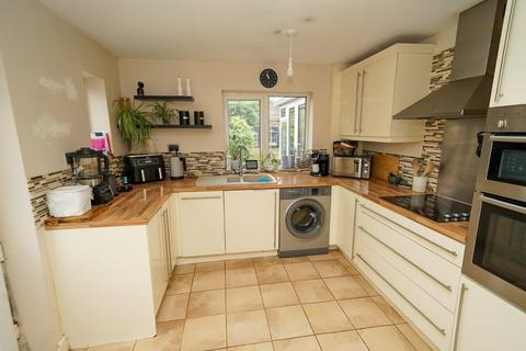 32 Birchs Close, Hockliffe, Leighton Buzzard, LU7 9LU