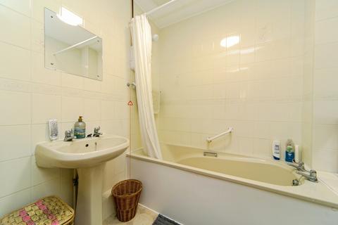 undefined, Palm Court (A), Oxton CH43