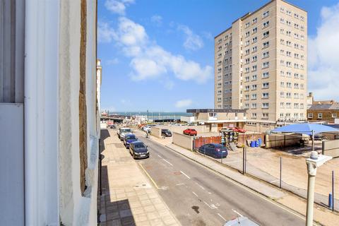 1 bedroom flat for sale, Pier Avenue, Herne Bay, Kent
