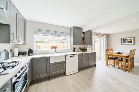 1 Hither Acre, Ilminster, TA19 9DA