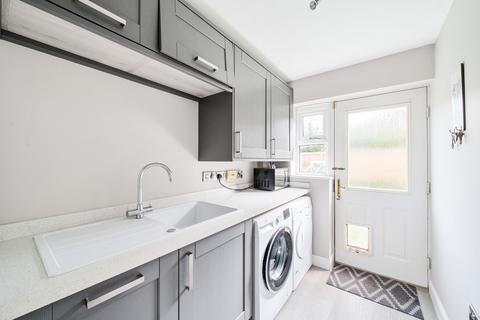 1 Hither Acre, Ilminster, TA19 9DA