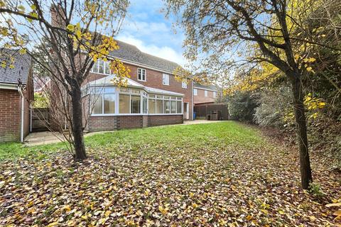 5 bedroom detached house for sale, Heckfield Drive, Fleet, Hampshire