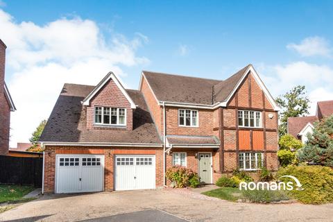 5 bedroom detached house for sale, Heckfield Drive, Fleet, Hampshire