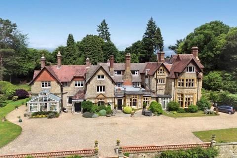 Beacon Hill Park, Churt Road, Hindhead, Surrey, GU26