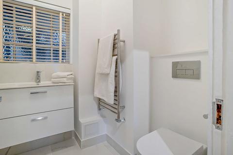 2 bedroom apartment to rent, Chelsea SW3