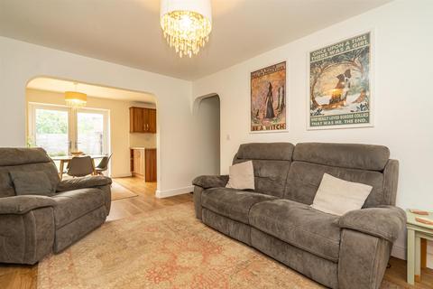 26 Almond Drive, Coppull, Chorley, PR7 4AX