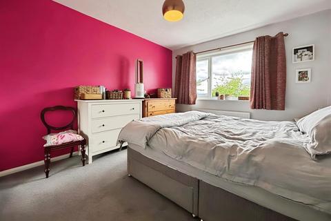 34 Derwent Road, Bradford, BD2 4HR
