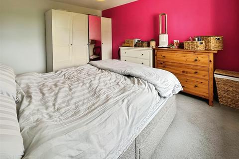 34 Derwent Road, Bradford, BD2 4HR