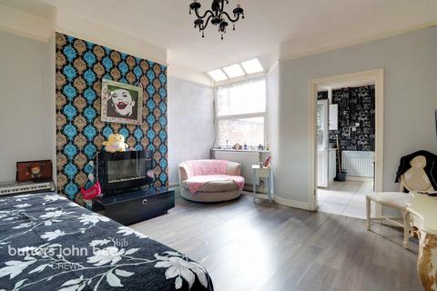 2 bedroom terraced house for sale, Swinnerton Street, Crewe