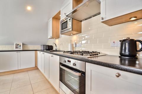 1 bedroom flat for sale, Broadstone