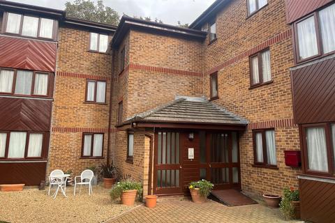 2 bedroom flat for sale, Poole
