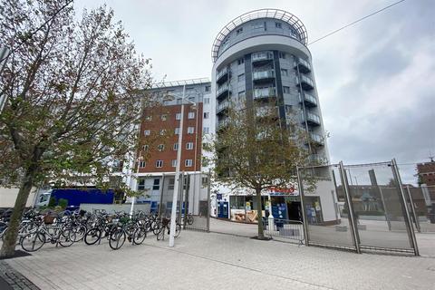 Studio to rent, The Round House, Gunwharf Quays