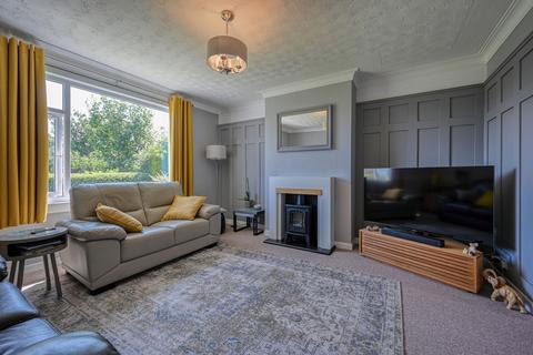 27 Glengarry Road, Inverness, IV3 8NJ