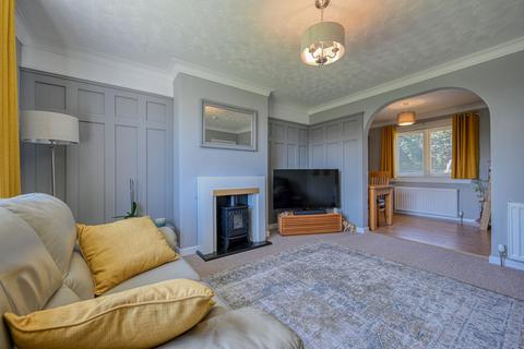27 Glengarry Road, Inverness, IV3 8NJ