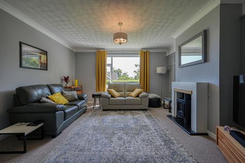 27 Glengarry Road, Inverness, IV3 8NJ