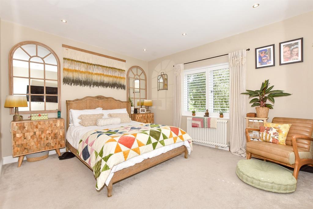 Main Bedroom