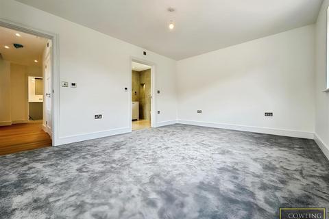 4 bedroom detached house for sale, Coxes Farm Road, Billericay