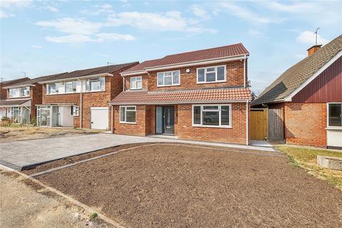 4 bedroom detached house to rent, Sewell Avenue, Berkshire RG41