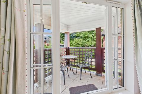 7 Candlemas Oaks, Beaconsfield, HP9 1LA
