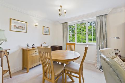 7 Candlemas Oaks, Beaconsfield, HP9 1LA