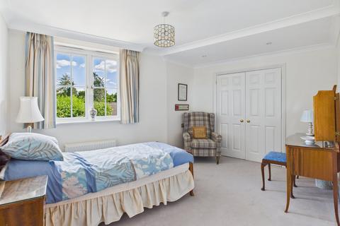 7 Candlemas Oaks, Beaconsfield, HP9 1LA
